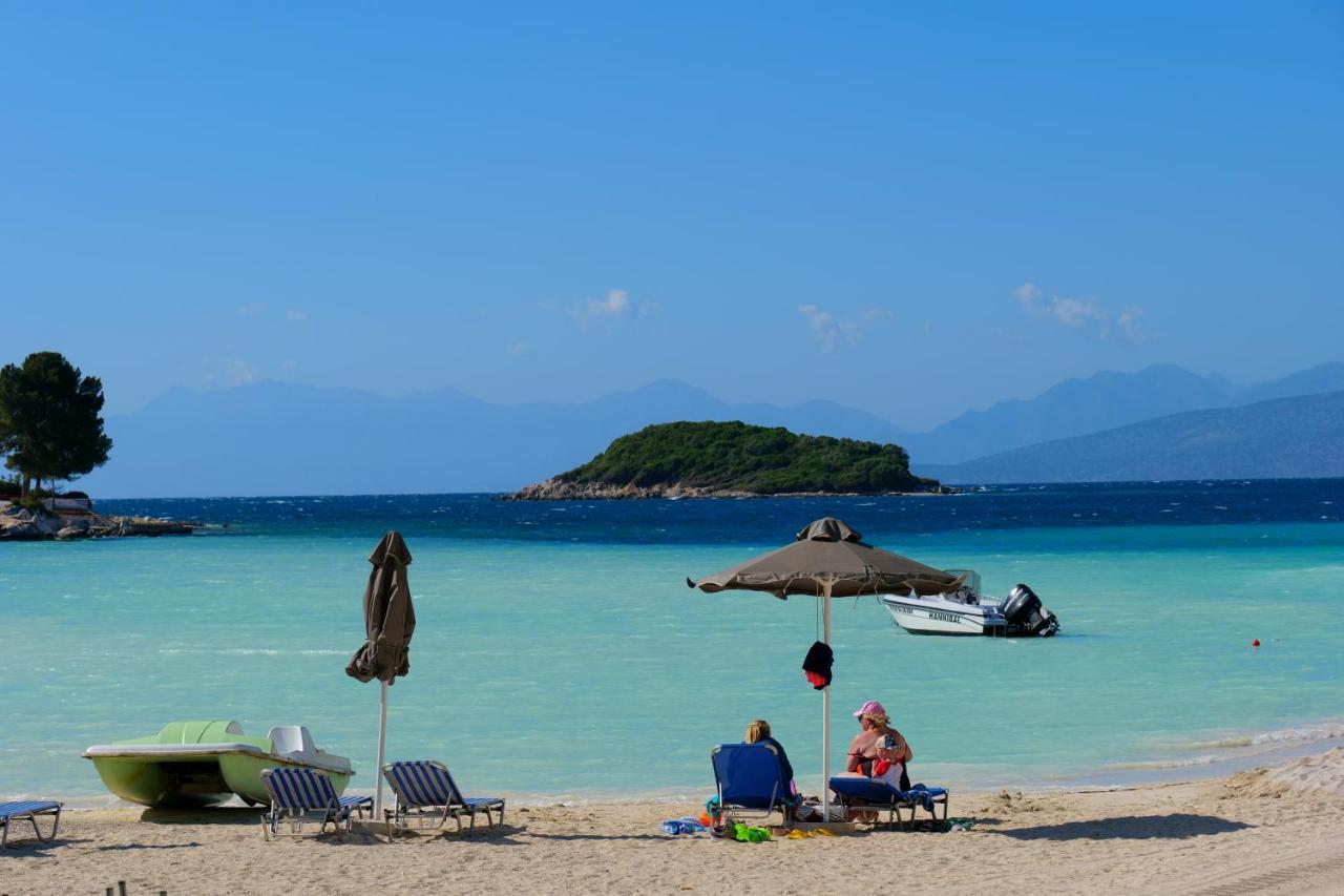 Hotel Two Mermaids Ksamil Bagian luar foto
