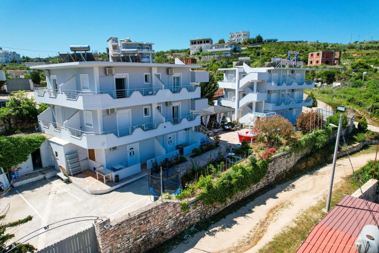 Hotel Two Mermaids Ksamil Bagian luar foto