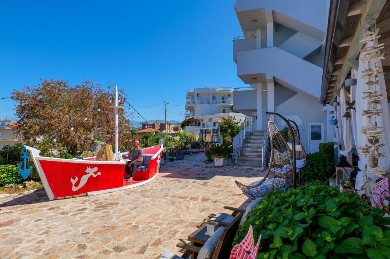 Hotel Two Mermaids Ksamil Bagian luar foto