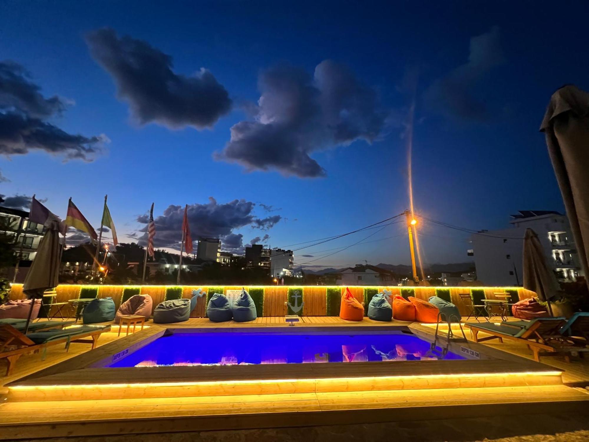 Hotel Two Mermaids Ksamil Bagian luar foto