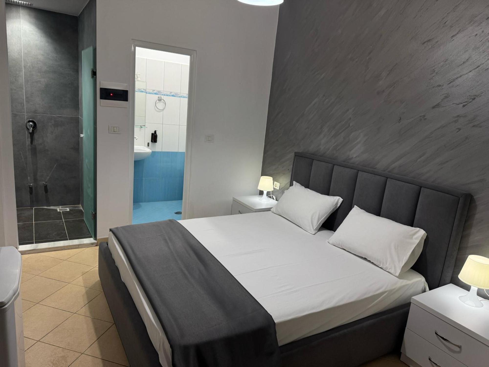Hotel Two Mermaids Ksamil Bagian luar foto