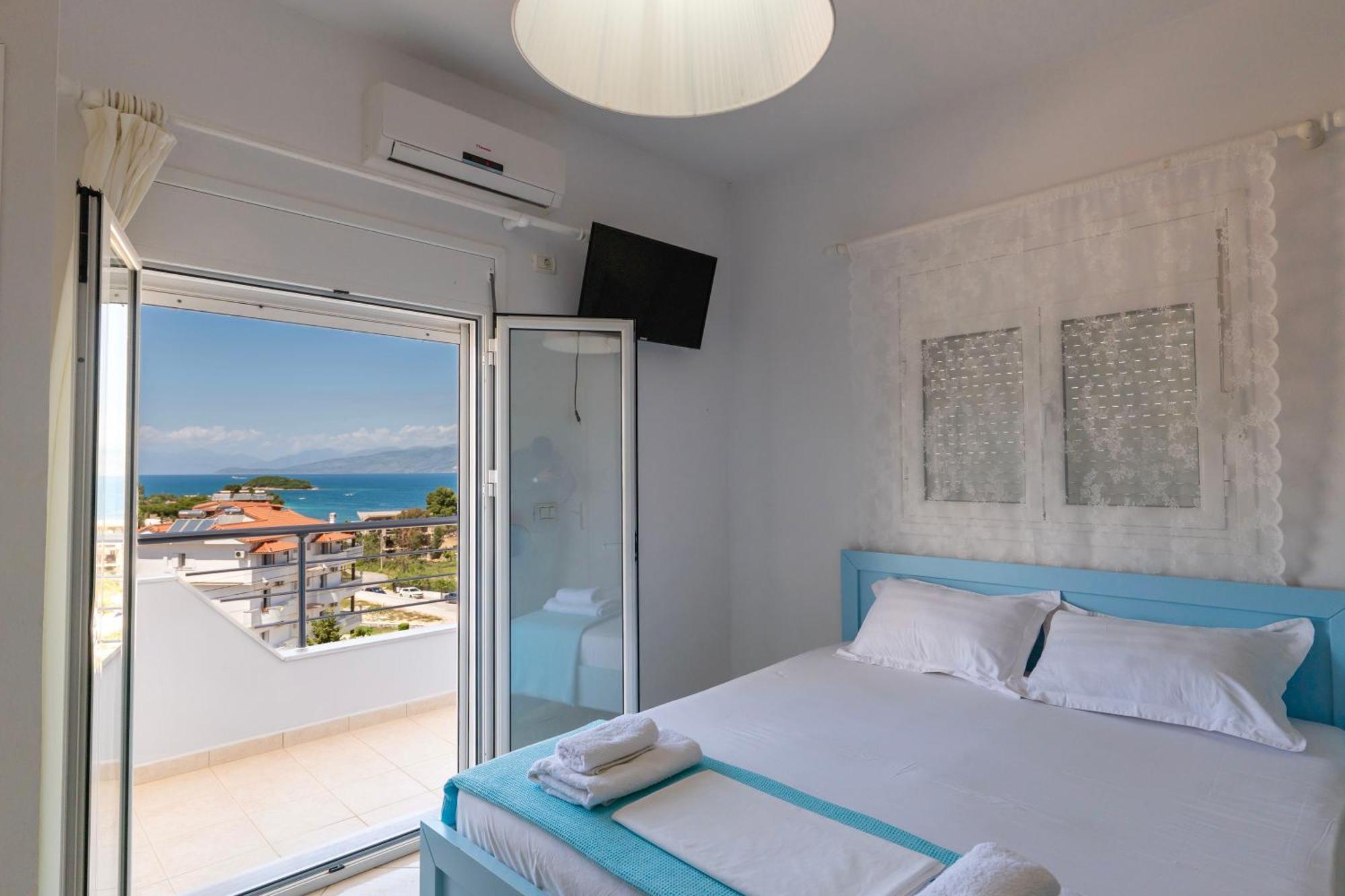 Hotel Two Mermaids Ksamil Bagian luar foto