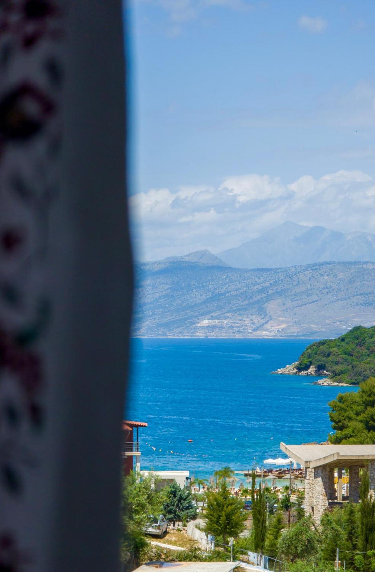 Hotel Two Mermaids Ksamil Bagian luar foto
